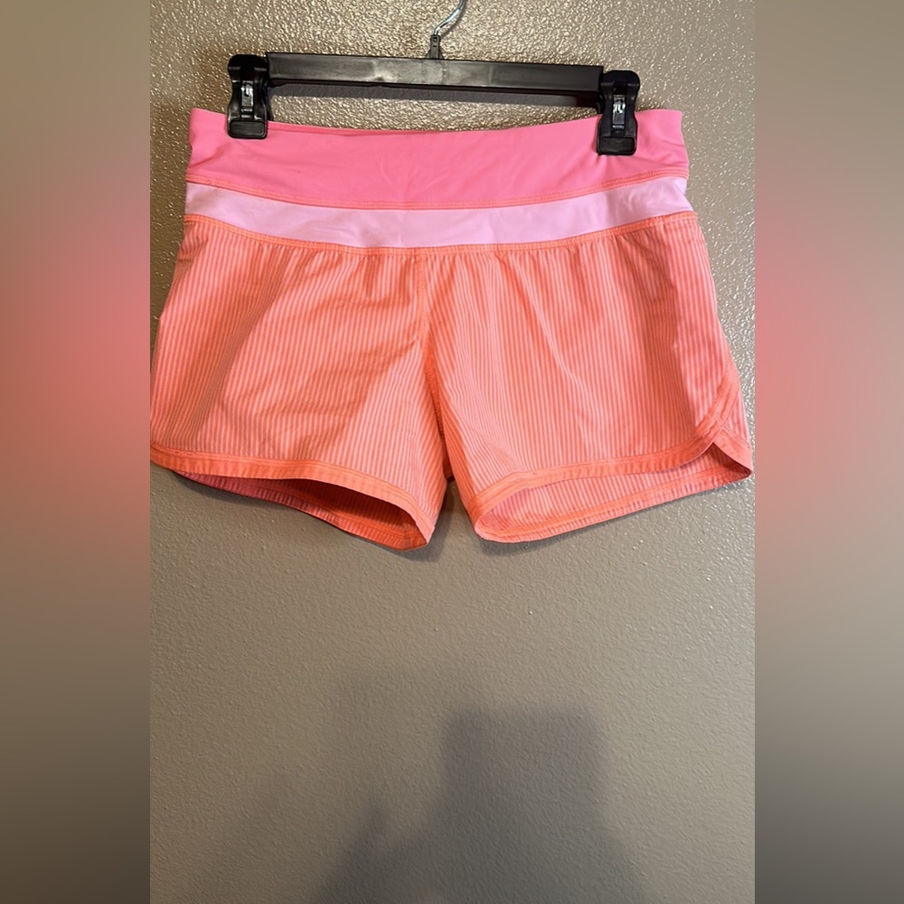 Lululemon size 4 workout shorts
